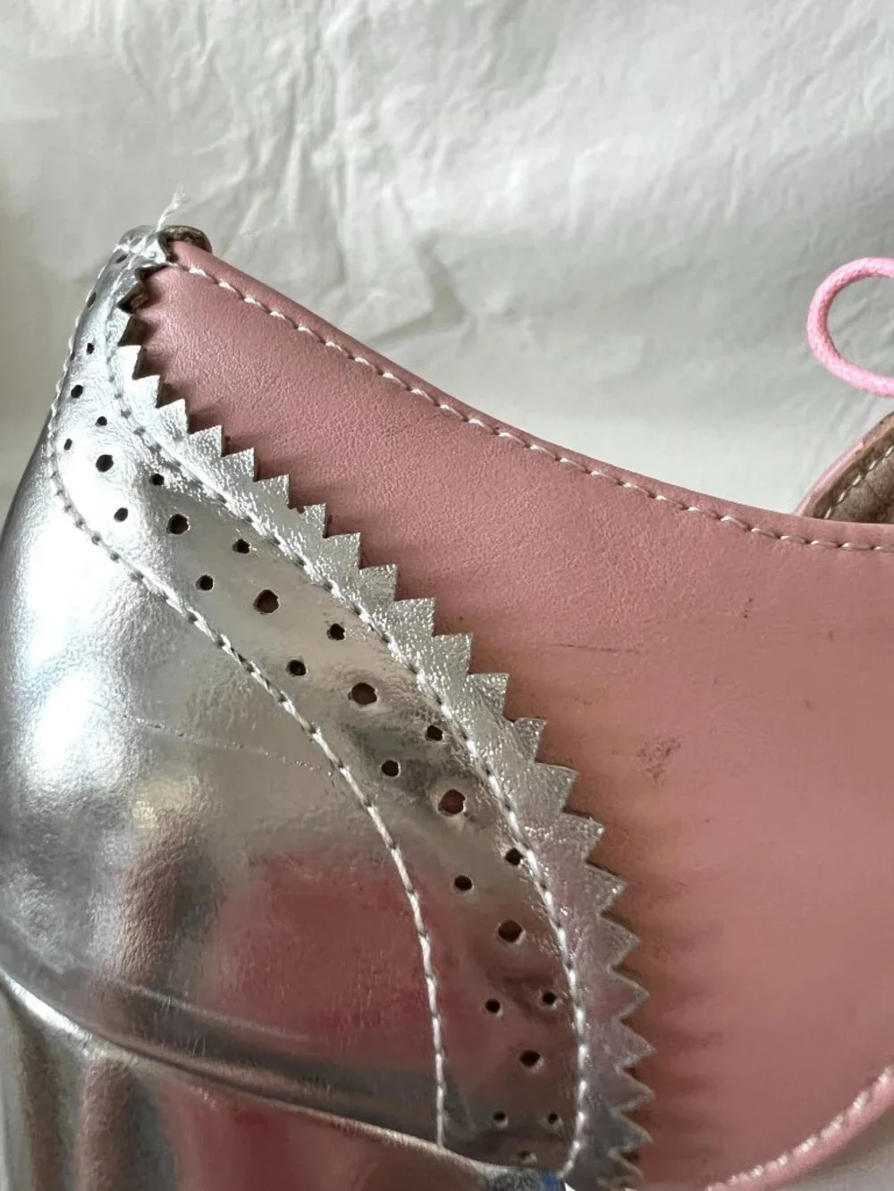 Platform shoes brogue wingtip 39 pink white silver faux leather lace up square